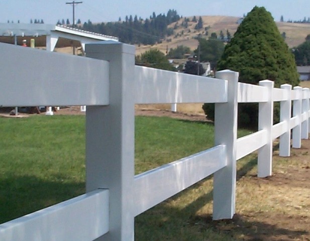 Base-and-column-of-fences