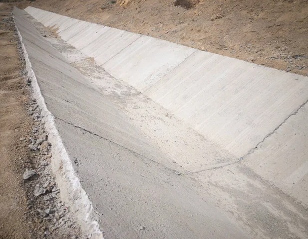 Gutter-and-concrete-trays